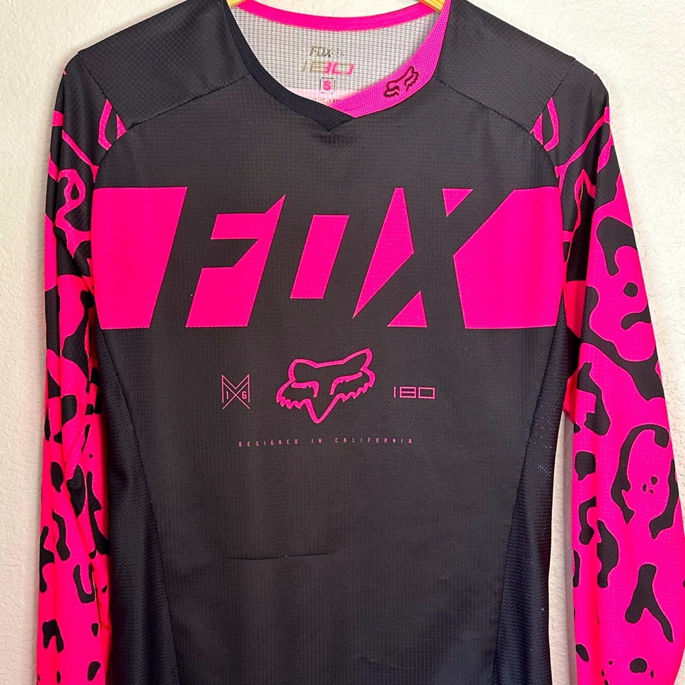 Fox Top Racing Long Sleeve Tee in Black and Pink size S